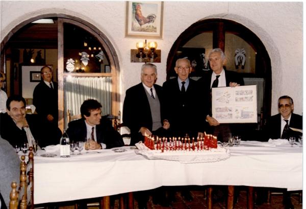 40º Aniversario. Sres. Soler y Palau y Palau mostrando «auca» sobre S&P,  (España), 1991