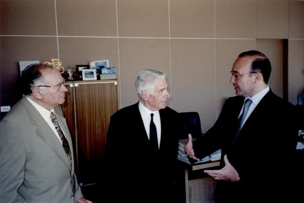 Dr. E. Oñate y Sr. Eduard Soler y Sr. J. Brull, (Ripoll-España), 11-03-1999